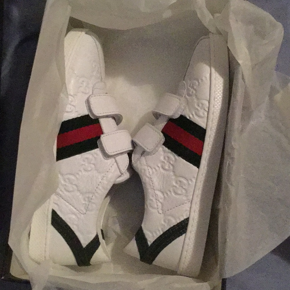 Kids Gucci leather up & Rubber sole sneaker